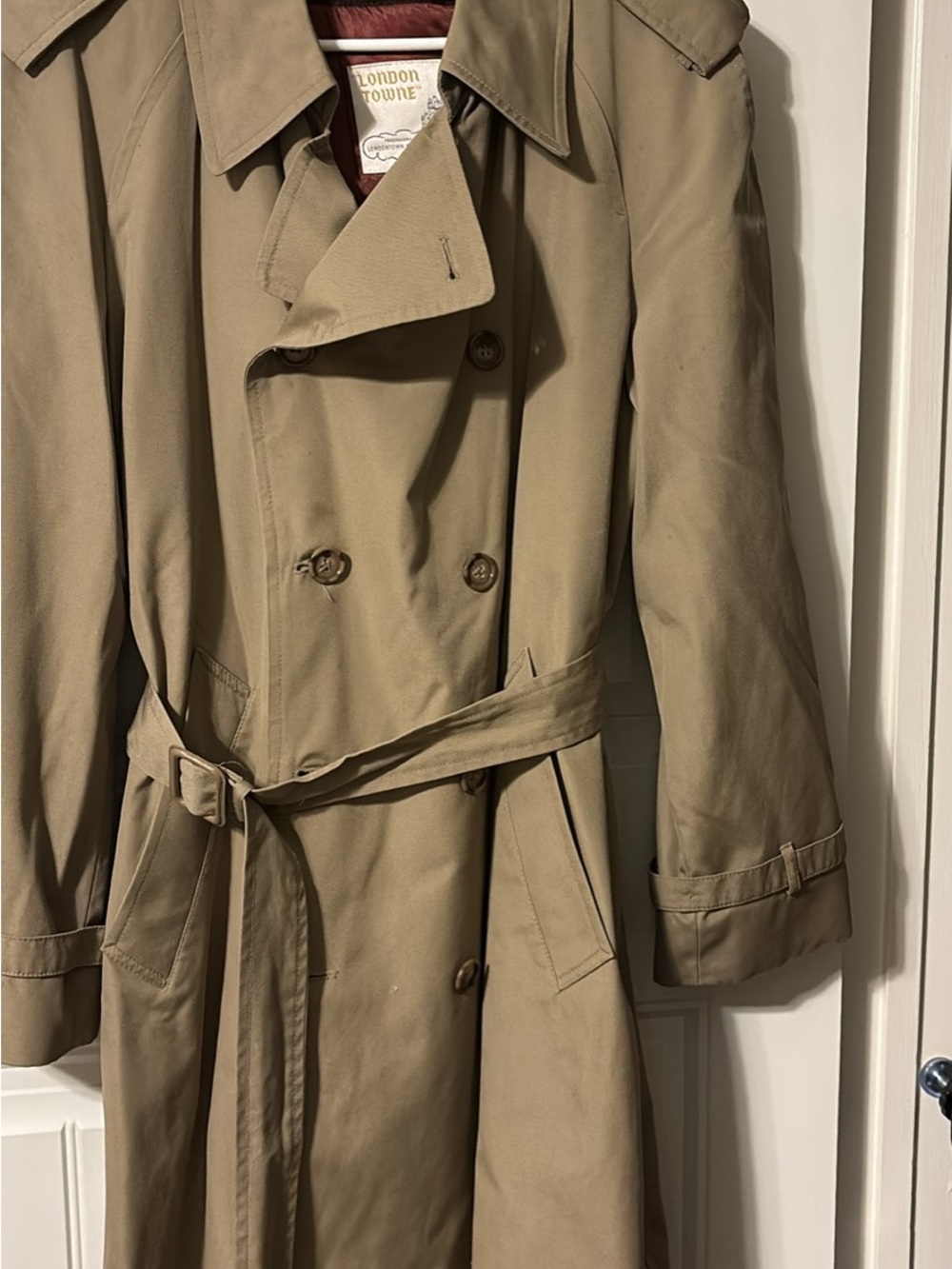 Men's London Towne Lined Tan Double-Breasted Trench Coat 38 R